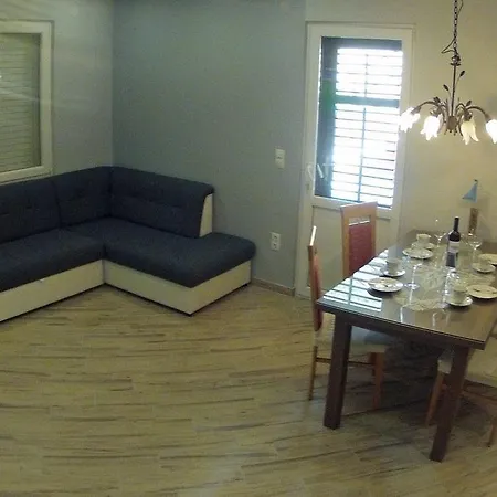 Apartamento Jelsa 196d