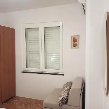 Apartamento Jelsa 196d *